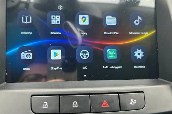 Montaż radia Android 2-DIN w Oplu — AdiAuto Częstochowa