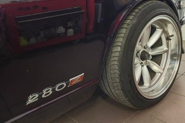 Realizacja montażu elektroniki samochodowej – TELE-RADIOman