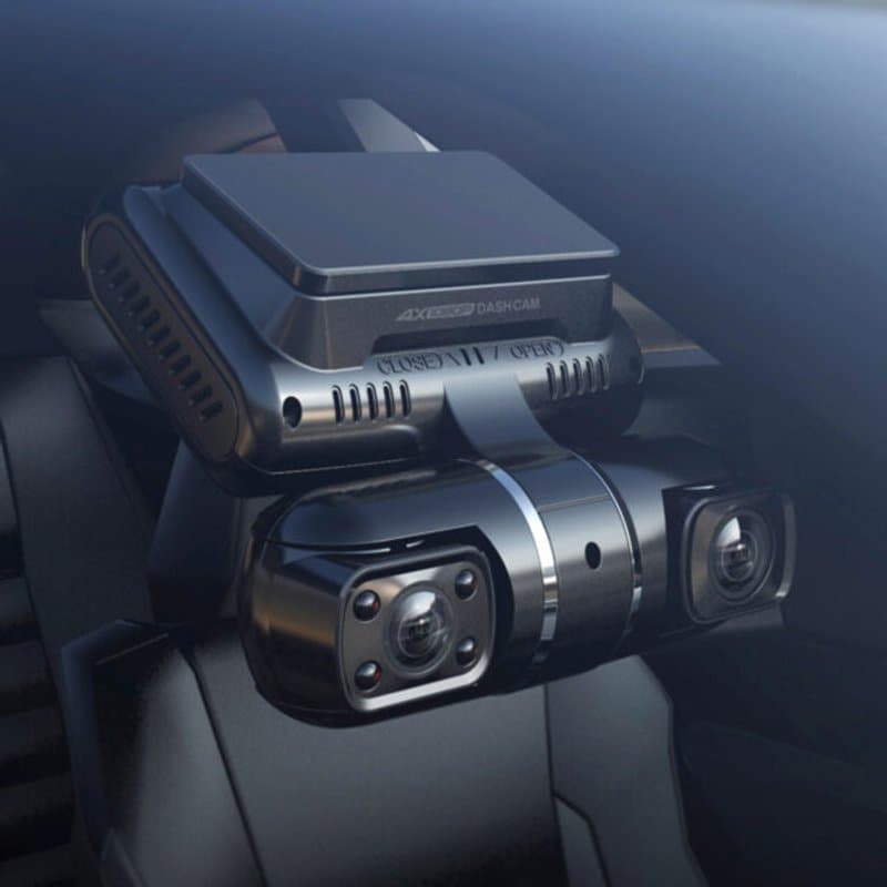 Wideorejestrator Mikavi PQ7 4CH zamontowany na szybie wewnątrz samochodu