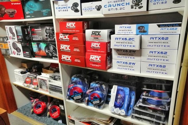 Montażownia Elektrodor – profesjonalny montaż elektroniki samochodowej