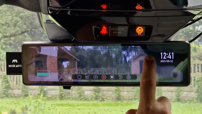 Film z Mikavi PQ5 PRO na YouTube